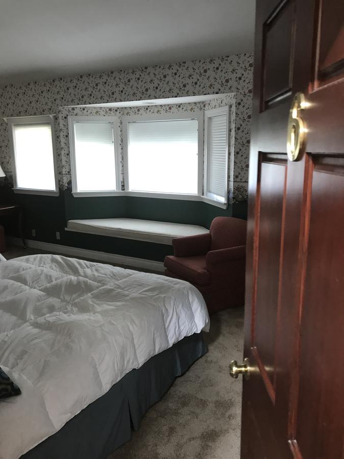Nirvana Inn & Grill エレンズバーグ エクステリア 写真